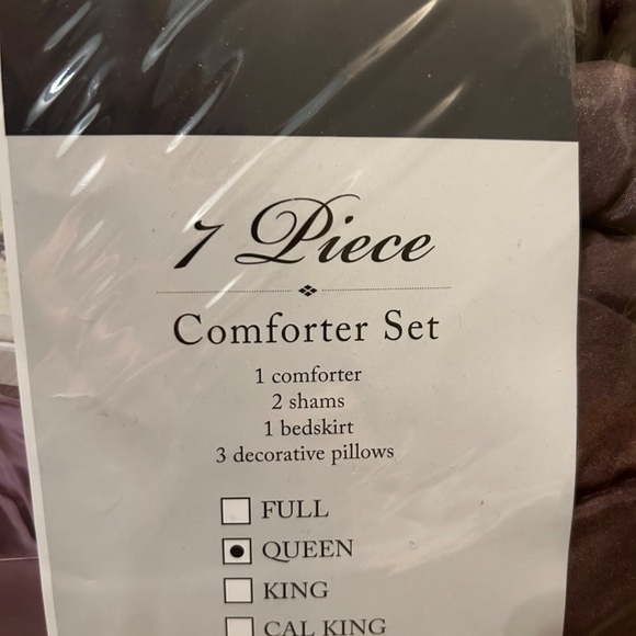 Comforter Set - Picture 3 of 3